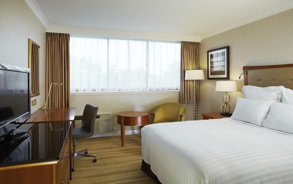 Delta Hotels By Marriott Swindon Exterior foto