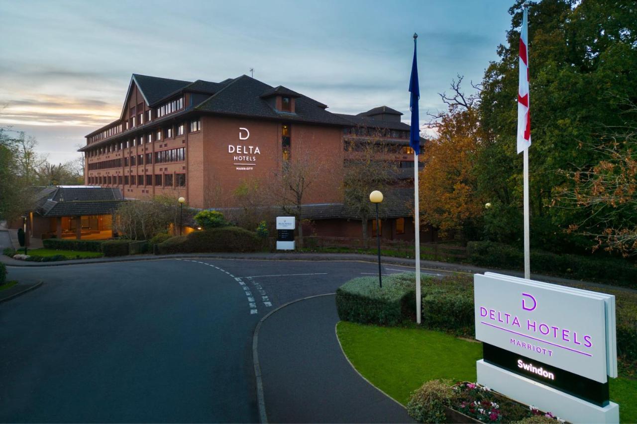 Delta Hotels By Marriott Swindon Exterior foto
