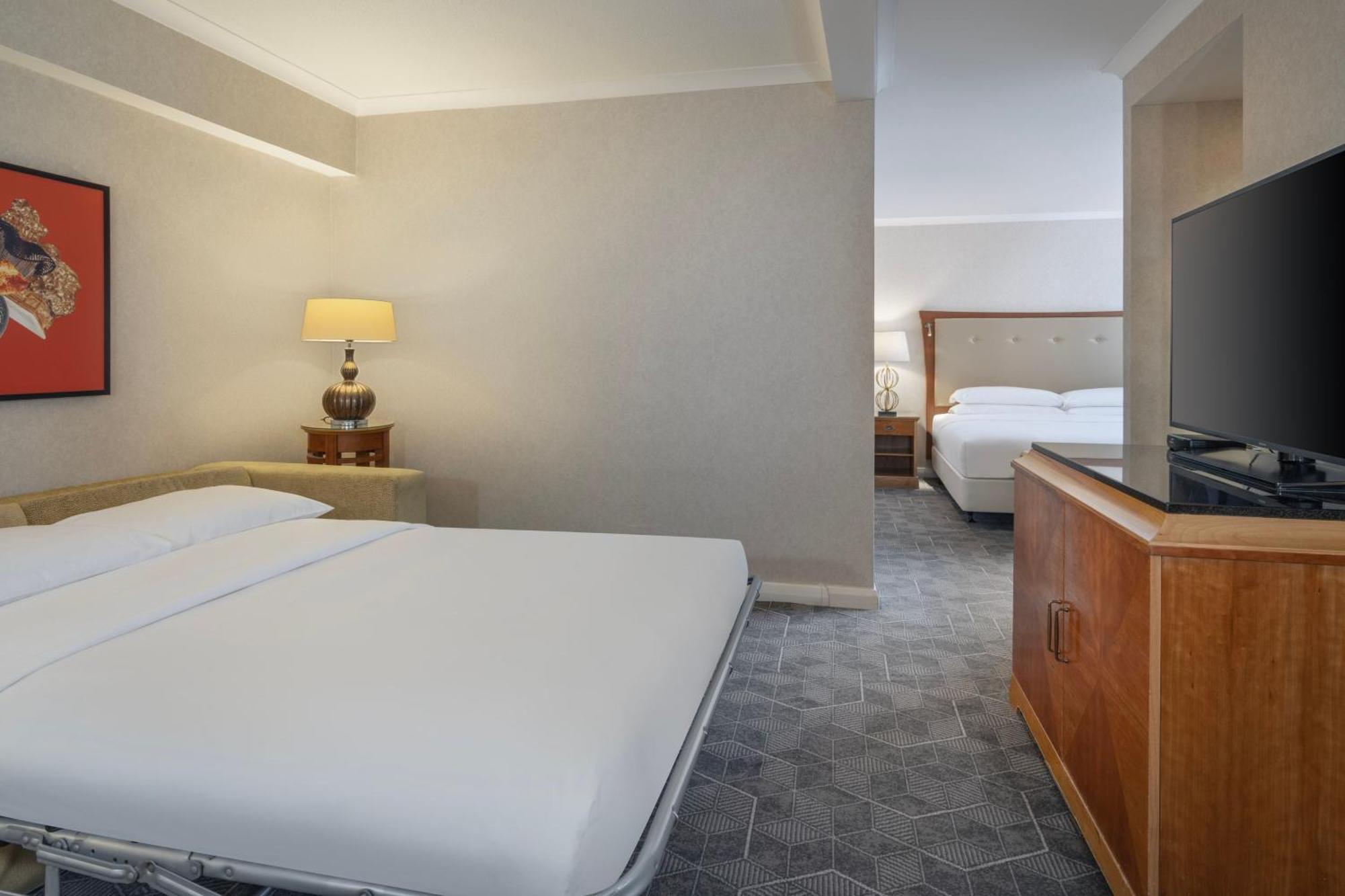 Delta Hotels By Marriott Swindon Exterior foto