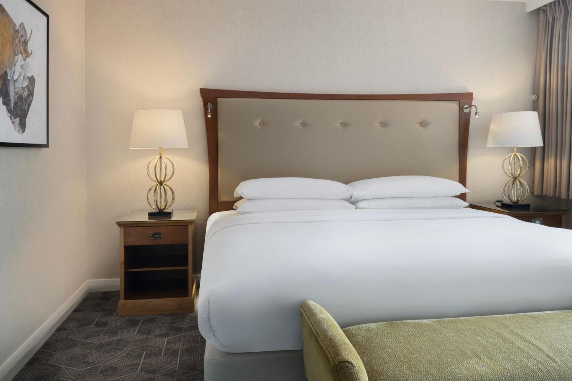 Delta Hotels By Marriott Swindon Exterior foto