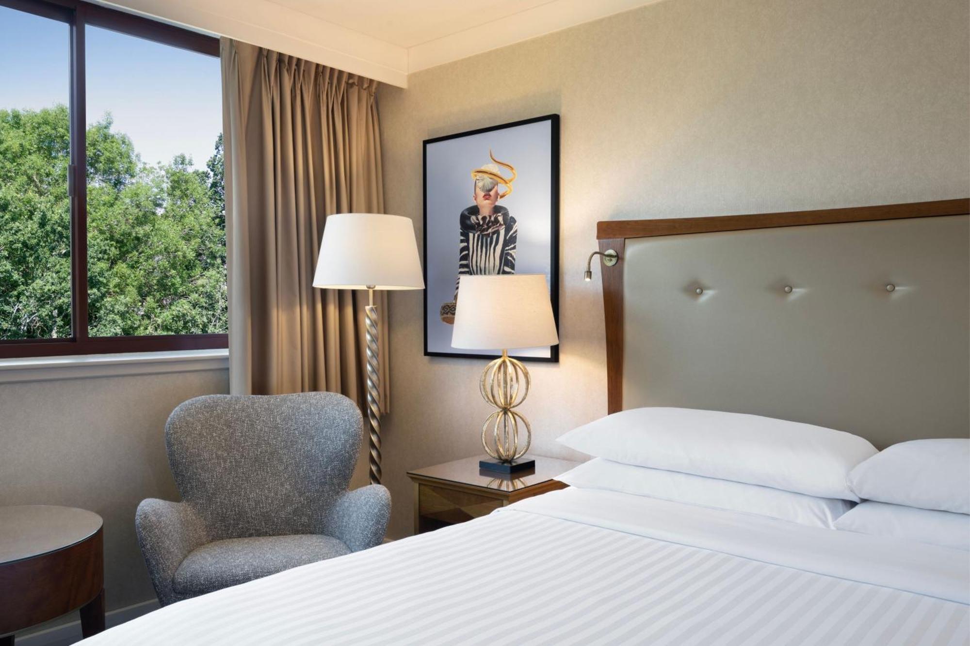 Delta Hotels By Marriott Swindon Exterior foto
